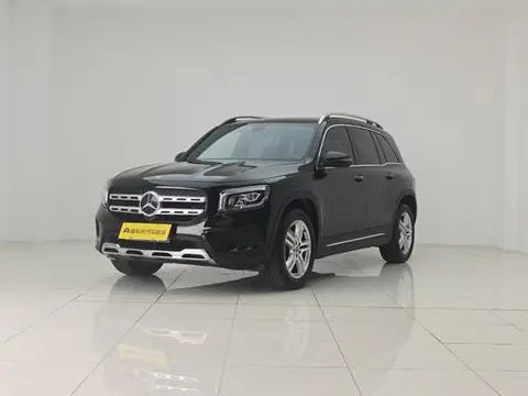 Mercedes-Benz GLB 2023