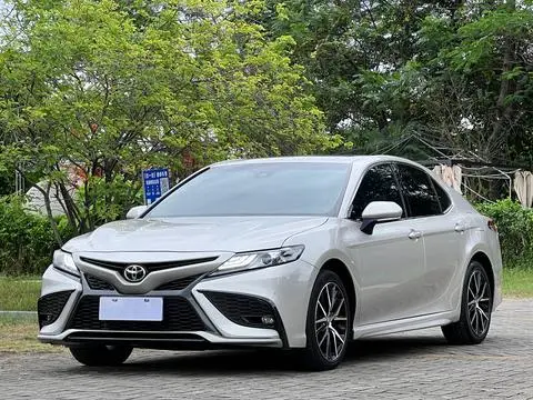 Toyota Camry 2021