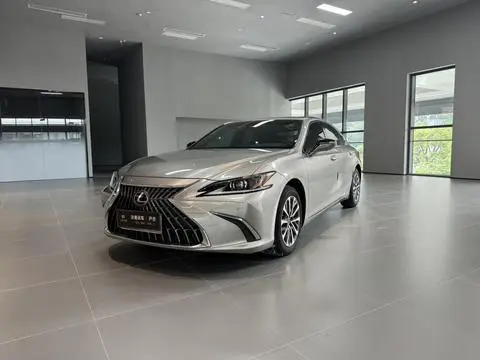 Lexus ES 2024 — фото 1