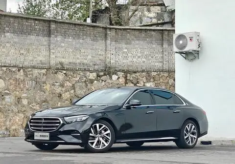 Mercedes-Benz E-Class 2024