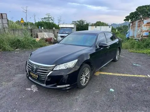 Toyota Crown 2017