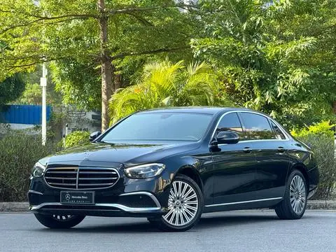 Mercedes-Benz E-Class 2022 — фото 1