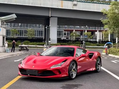 Ferrari F8 2019