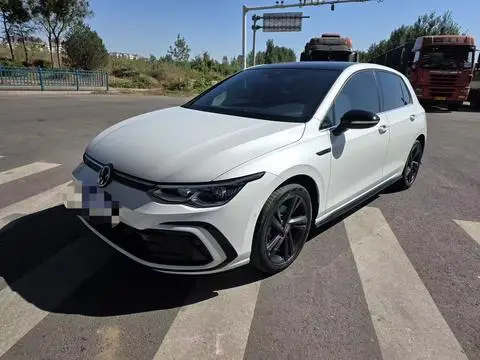 Volkswagen Golf 2021