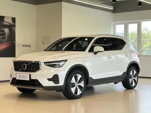 Volvo XC40 2024