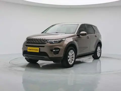 Land Rover Discovery Sport 2017 — фото 1