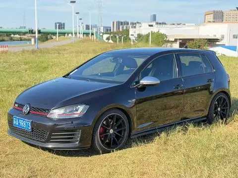 Volkswagen Golf GTI 2016