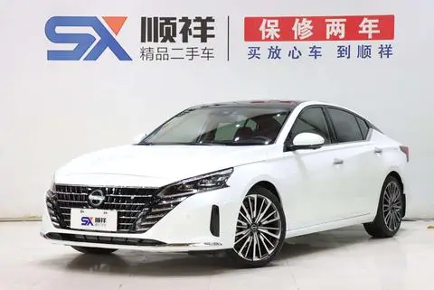 Nissan Teana 2022 — фото 1