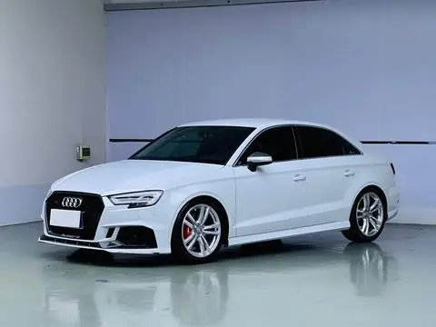 Audi A3 2017 — фото 1