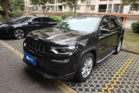 Jeep 指挥官 2018
