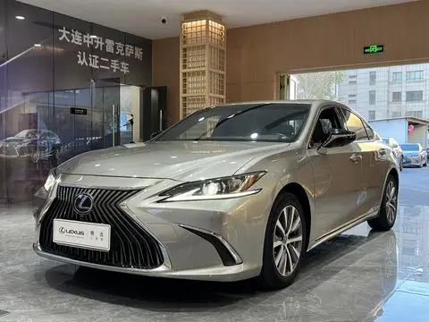 Lexus ES 2018