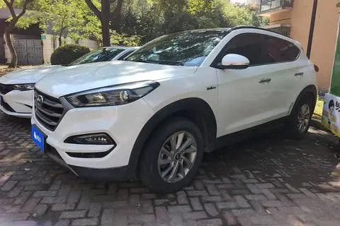 Hyundai 途胜 2015