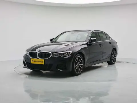 BMW 3 Series 2022 — фото 1