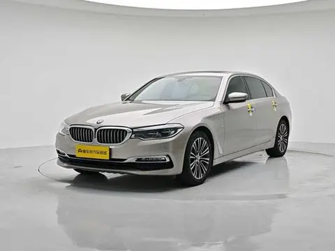BMW 5 Series 2018 — фото 1