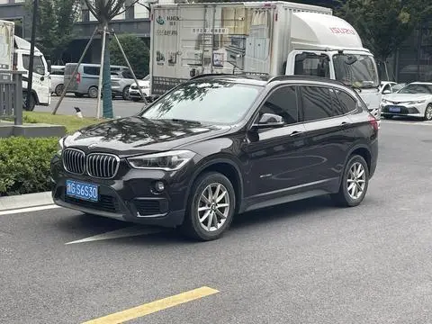 BMW X1 2018 — фото 1