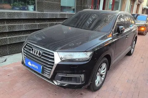 Audi Q7 PHEV 2019 — фото 1