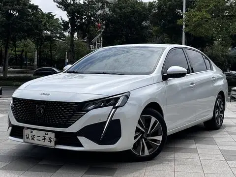 Peugeot 408 2022