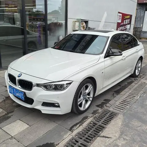 BMW 3 Series 2018 — фото 1