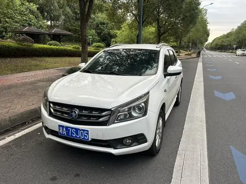 Venucia T70 2016