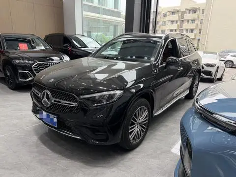 Mercedes-Benz GLC 2023