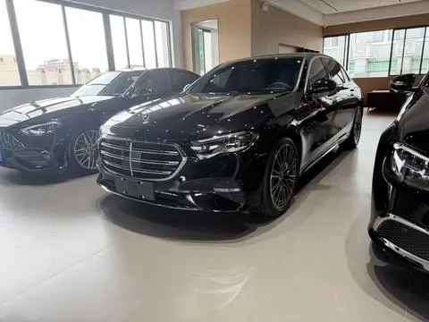Mercedes-Benz E-Class 2025