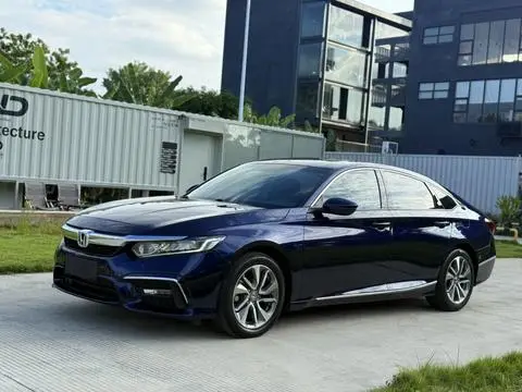 Honda Inspire 2019 — фото 1