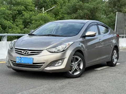 Hyundai Elantra Langdong 2013 — фото 1