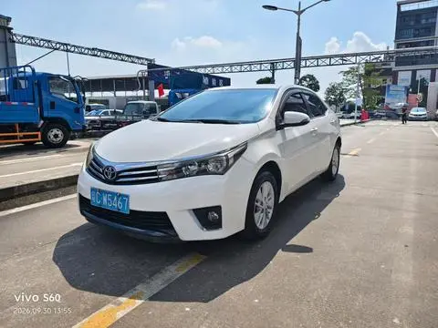 Toyota Corolla 2017 — фото 1