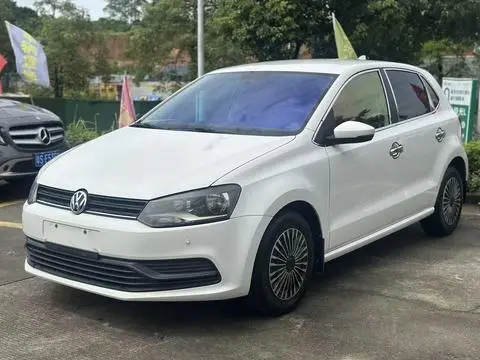Volkswagen Polo 2016 — фото 1