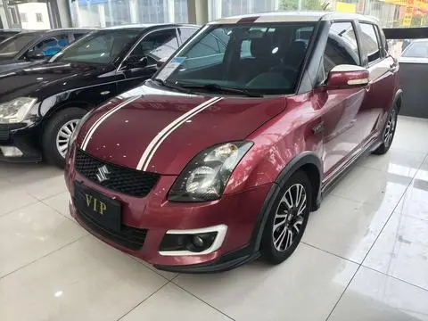 Suzuki 雨燕 2015
