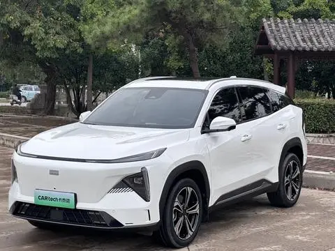Geely L7 2024