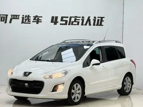 Peugeot 308 2013 — фото 1