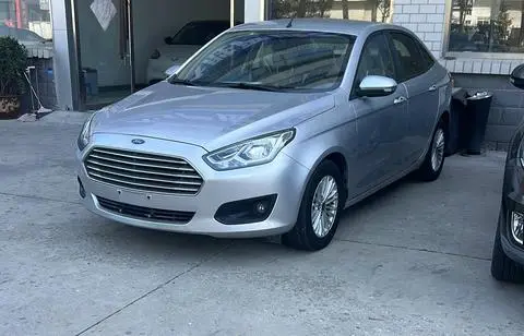Ford Escort 2015 — фото 1