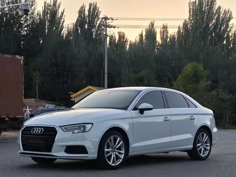 Audi A3 2017 — фото 1