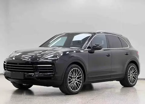 Porsche Cayenne 2021 — фото 1