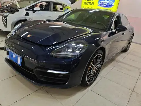 Porsche Panamera 2022