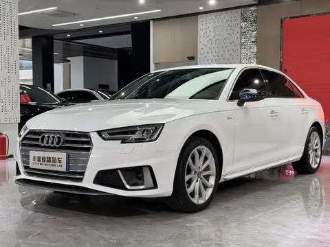 Audi A4L 2019 — фото 1
