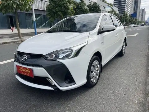 Toyota YARIS L 2020 — фото 1