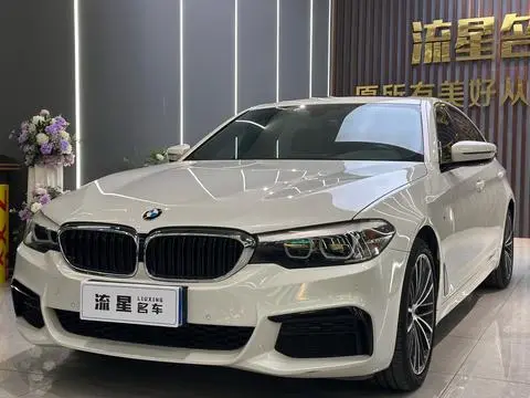 BMW 5 Series 2019 — фото 1