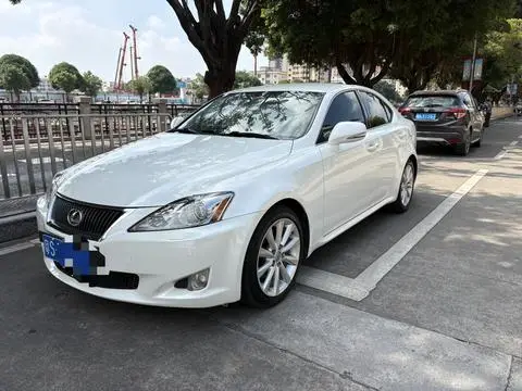 Lexus IS 2009