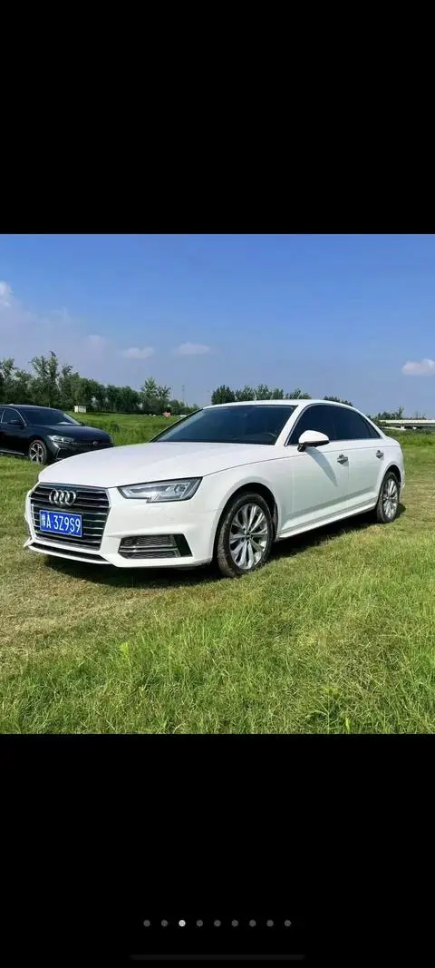 Audi A4L 2019 — фото 1