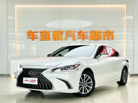 Lexus ES 2021