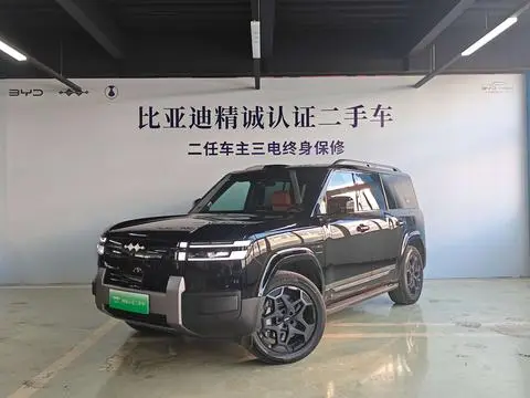 BYD Leopard 钛7 PHEV 2025