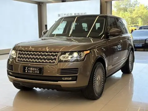 Land Rover 揽胜 2015 — фото 1
