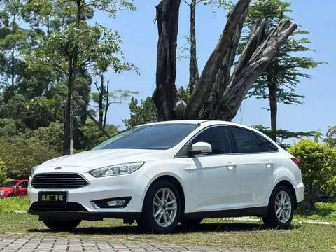 Ford Focus 2017 — фото 1