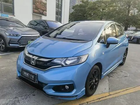 Honda Fit 2018 — фото 1