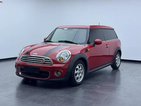 MINI CLUBMAN 2011