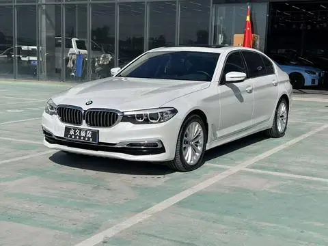 BMW 5 Series 2019 — фото 1
