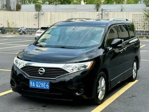 Nissan 贵士 2015
