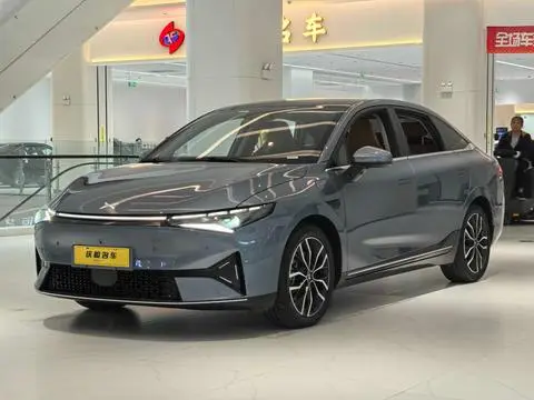 XPeng 小鹏P5 2022